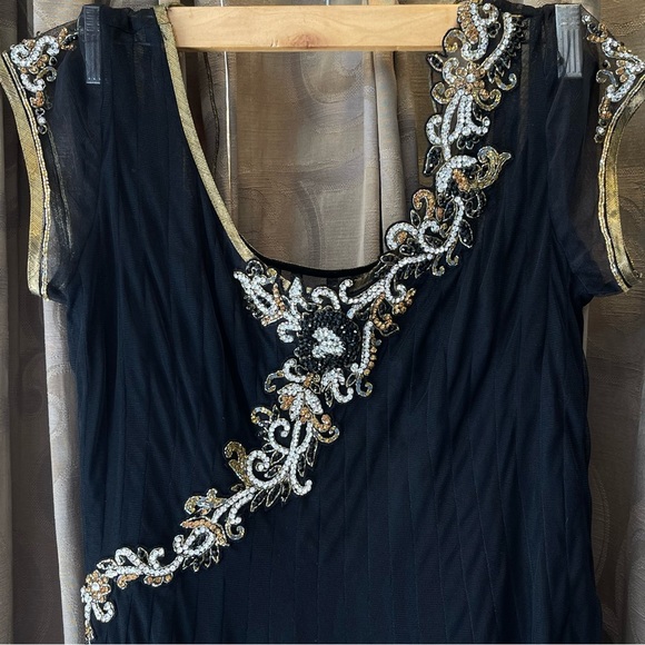 Heavy work Elegant Net Kurta set for Women - Picture 11 of 17